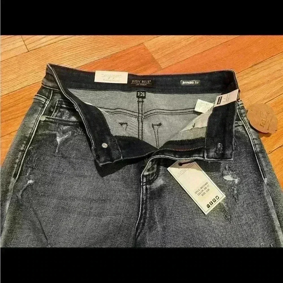 Judy Blue Jeans Distressed Boyfriend Fit Straight Leg Women’s Size 3 / 26 NWT - Picture 10 of 16